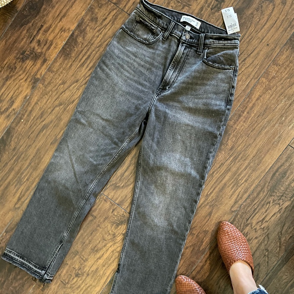 A&F curve love, straight leg, ultra high rise